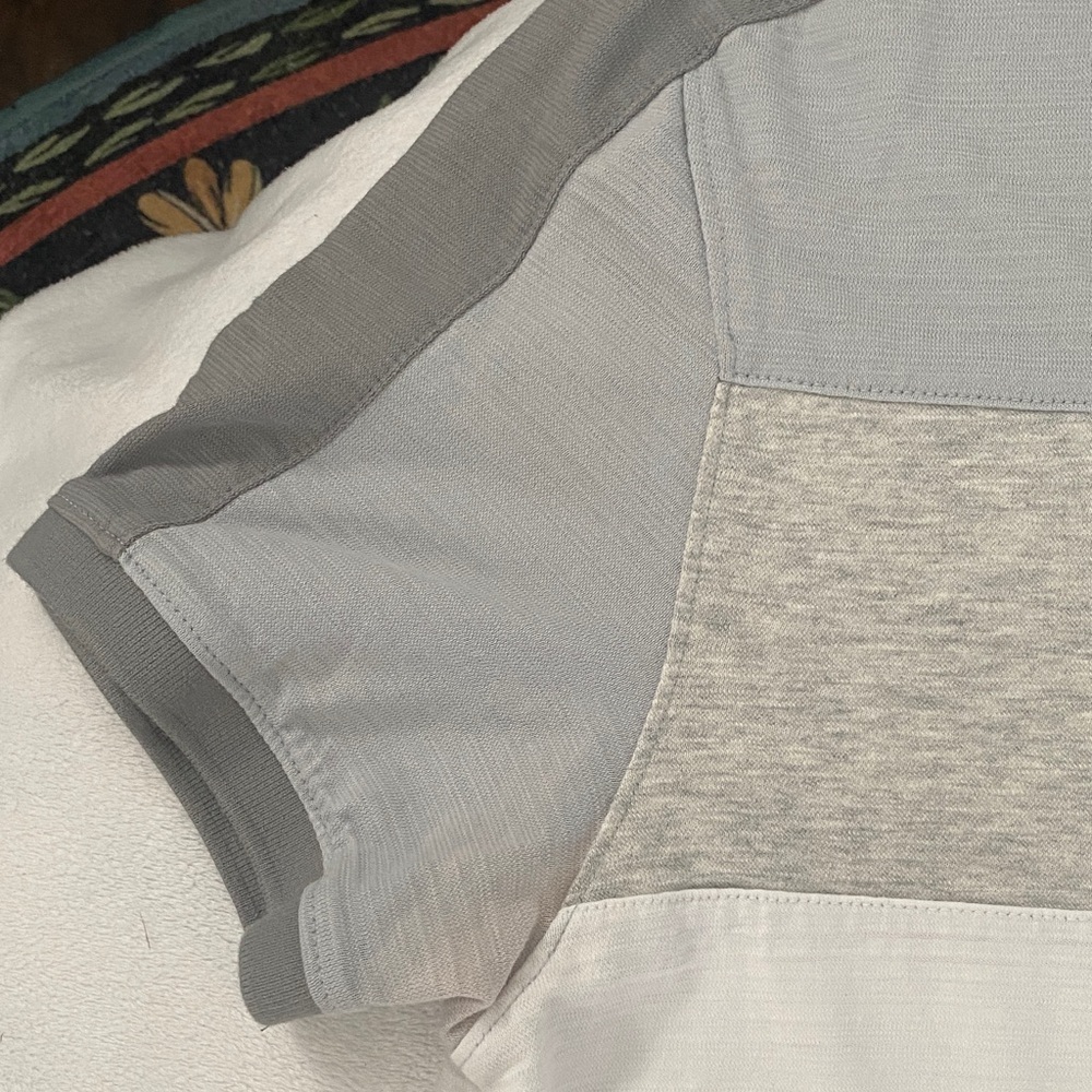 Calvin Klein Two-Tone Gray Polo Shirt - Picture 5 of 6